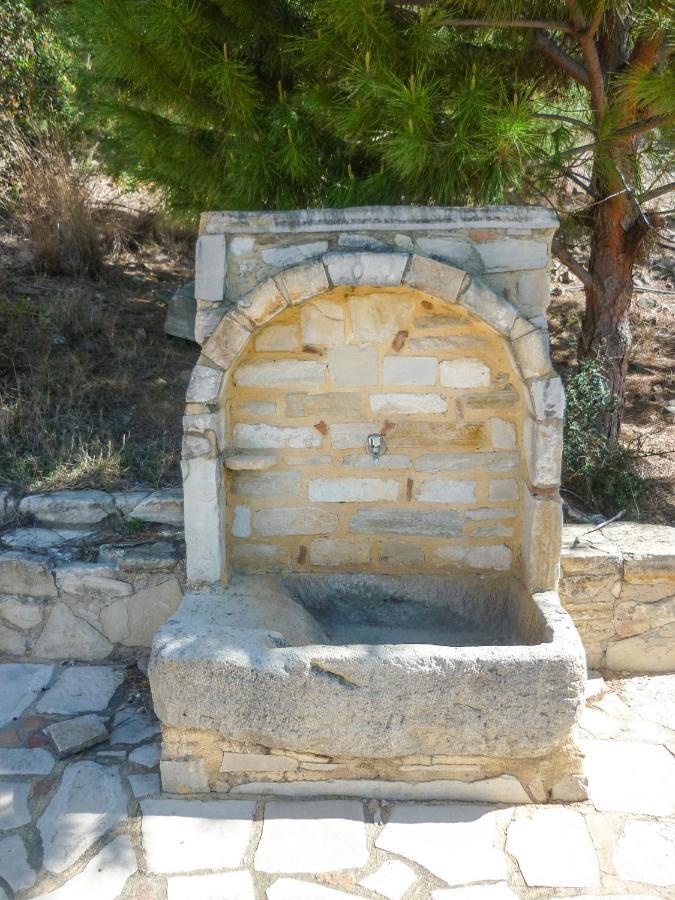 Zeus Traditional House Mitropolis  외부 사진